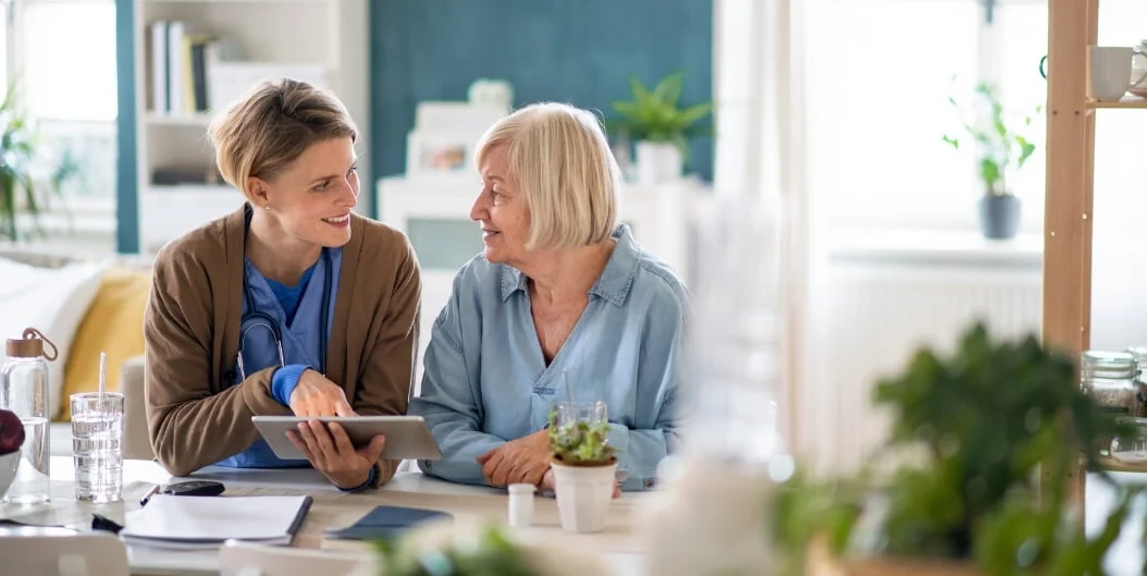 top-assisted-living-services-you-should-look-for-for-a-comfortable-and-fulfilling-retirement-life